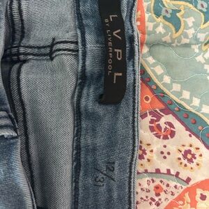 Liverpool Blue Ankle Cropped Jeans with Soft Worn-In Denim